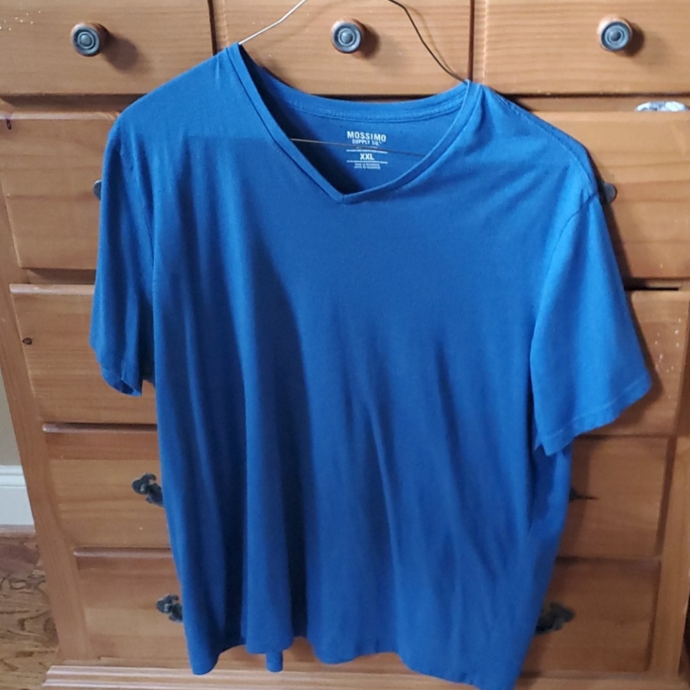 Mossimo vneck t shirt